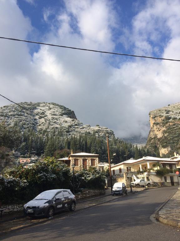 Mystras Inn Eksteriør bilde